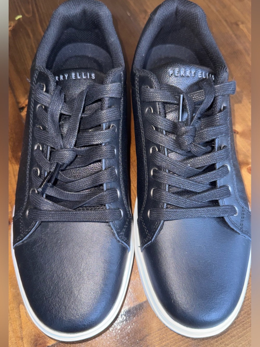 Perry Ellis Black Low Top Sneakers Size 10.5